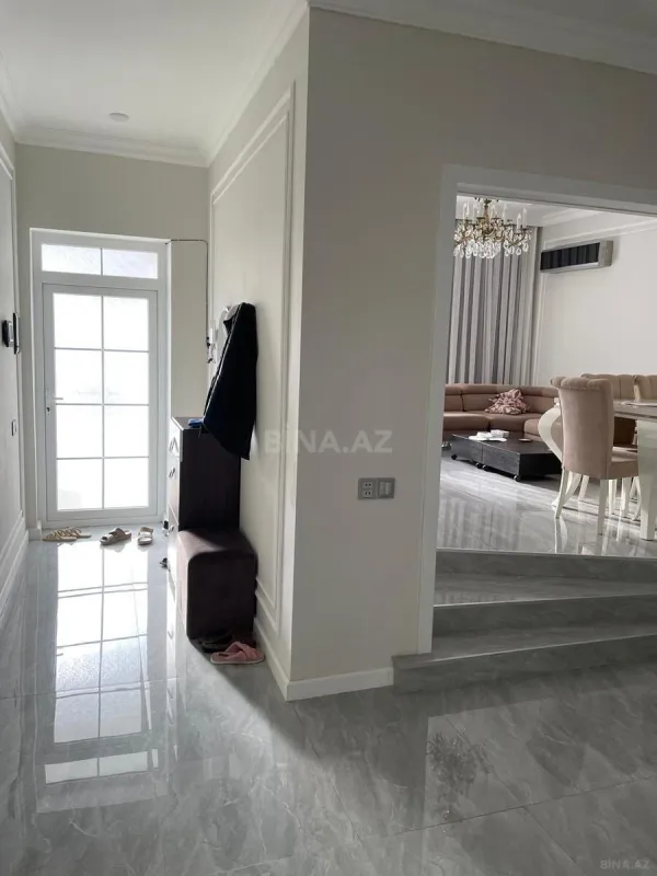 Satılır 3 otaqlı həyət evi 200 m²