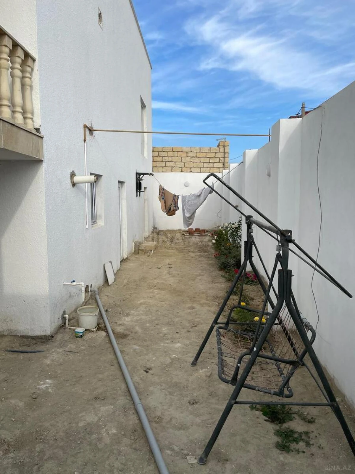 Satılır 3 otaqlı həyət evi 200 m²