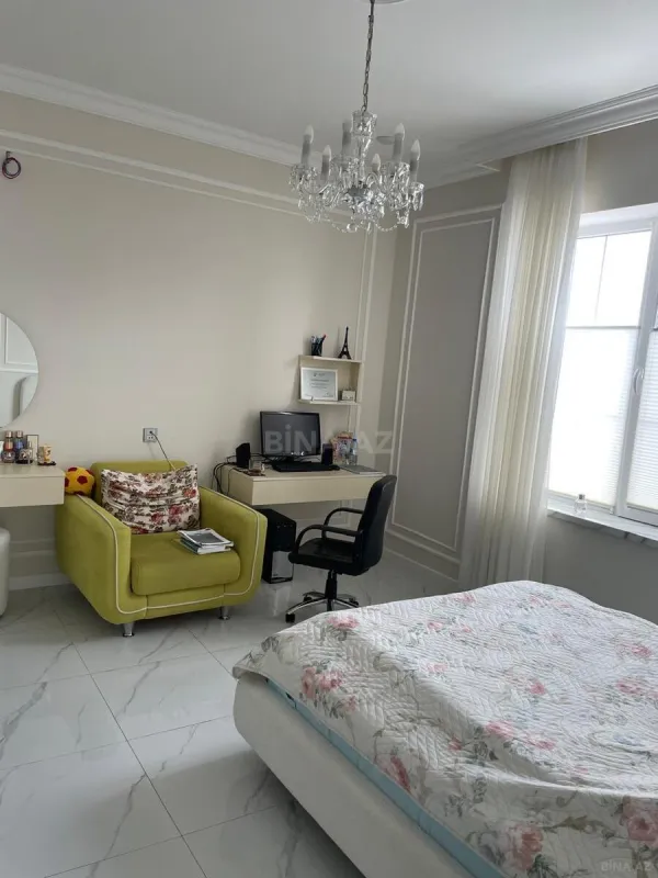 Satılır 3 otaqlı həyət evi 200 m²