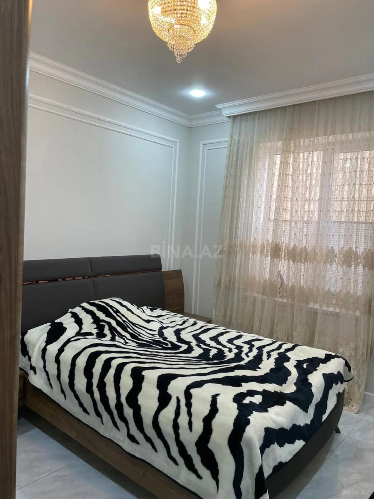 Satılır 3 otaqlı həyət evi 200 m²