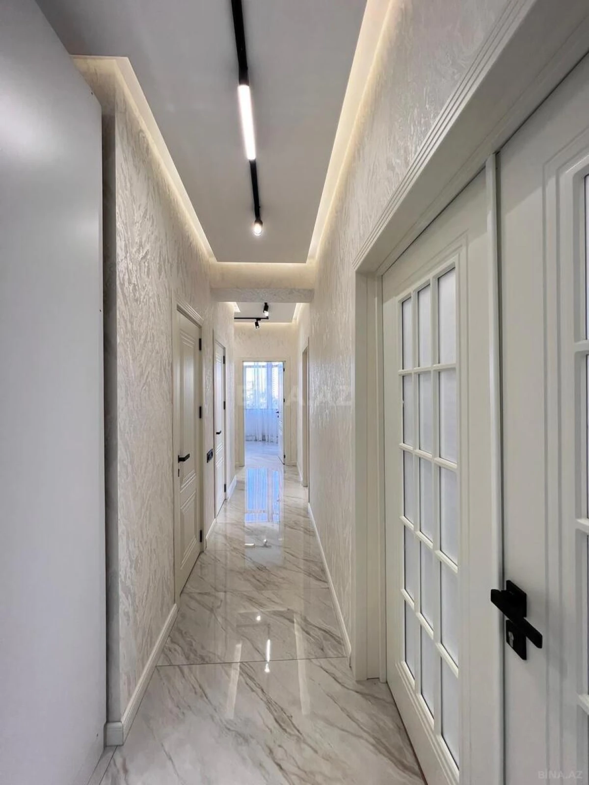 Satılır 3 otaqlı mənzil 115 m²