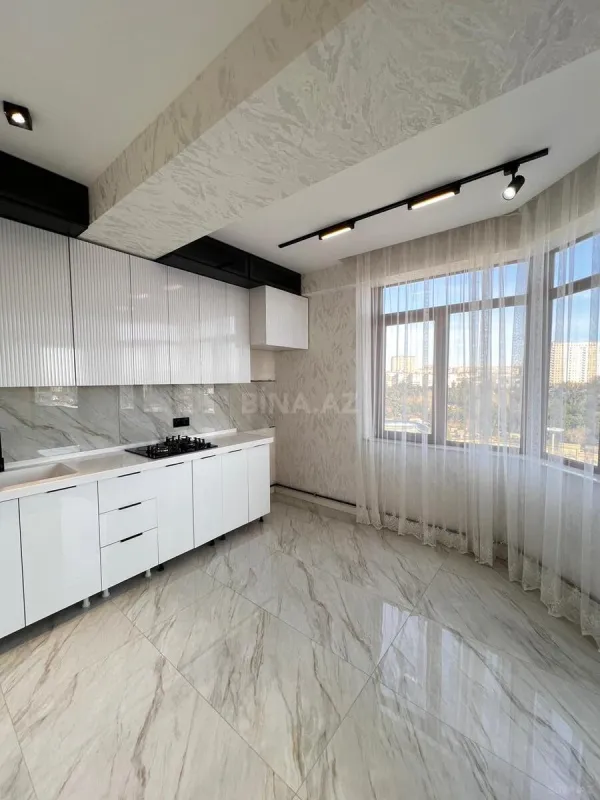 Satılır 3 otaqlı mənzil 115 m²