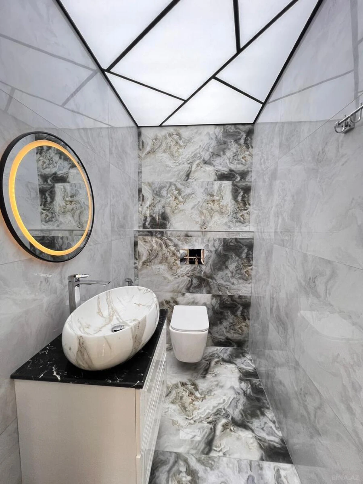 Satılır 3 otaqlı mənzil 115 m²