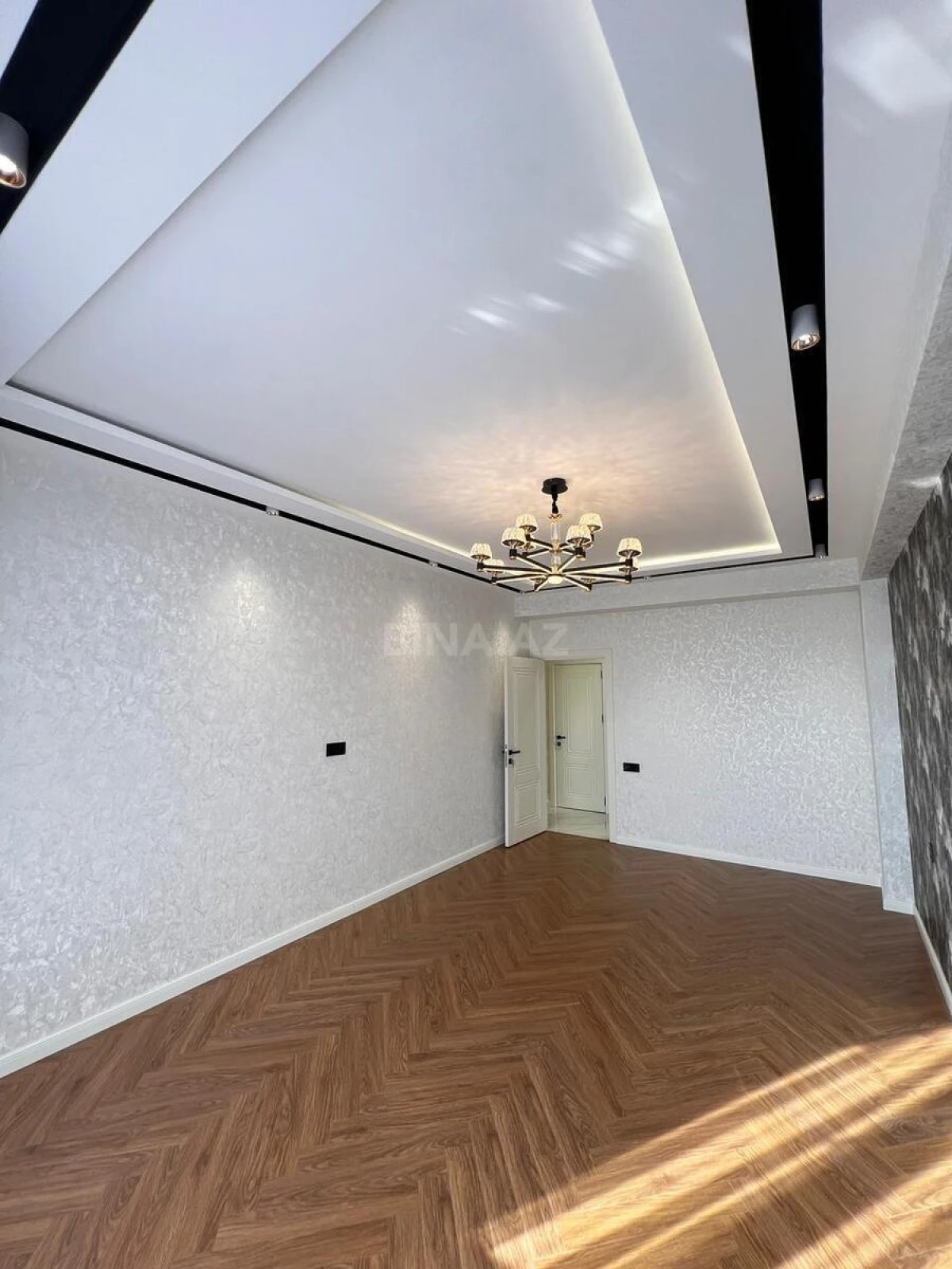 Satılır 3 otaqlı mənzil 115 m²