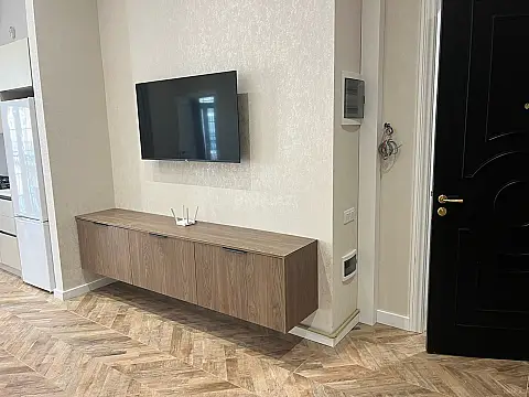 Kirayə verilir 2 otaqlı mənzil 65 m²