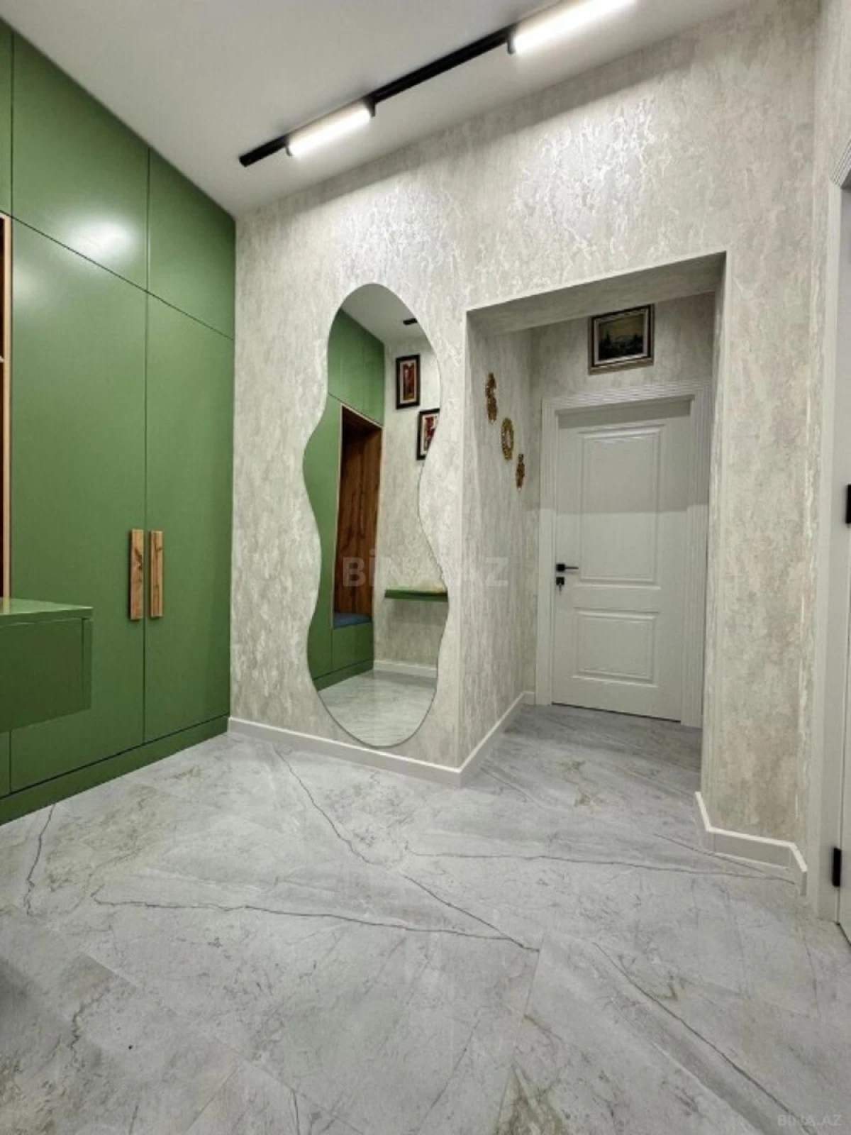 Satılır 2 otaqlı mənzil 60 m²