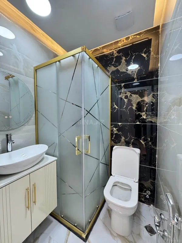 Satılır 2 otaqlı mənzil 78 m²