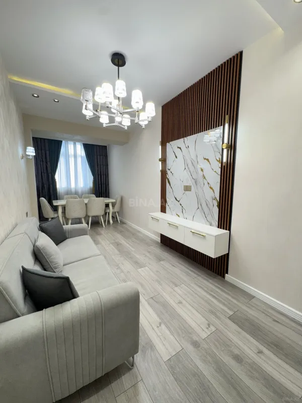 Satılır 2 otaqlı mənzil 78 m²