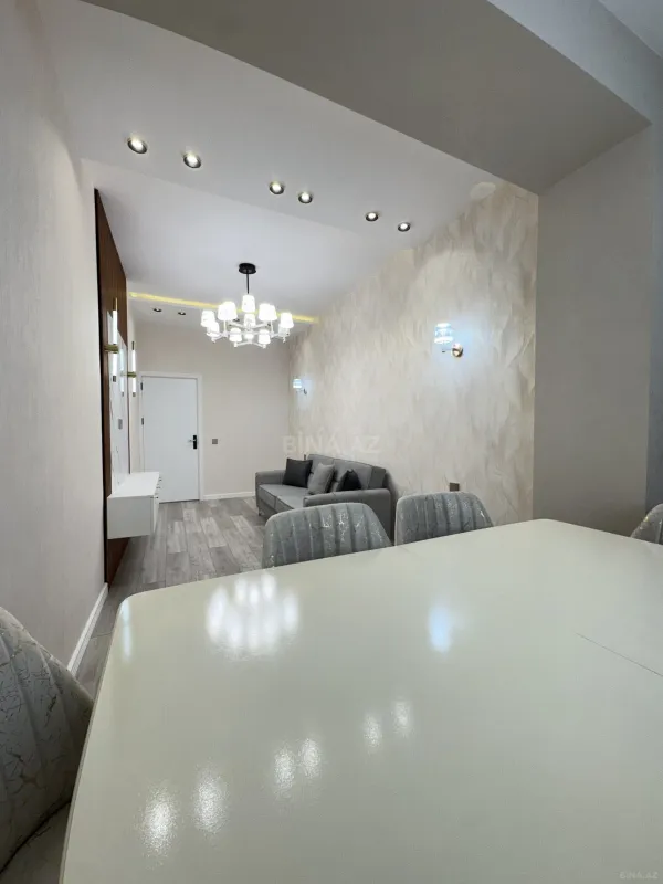 Satılır 2 otaqlı mənzil 78 m²