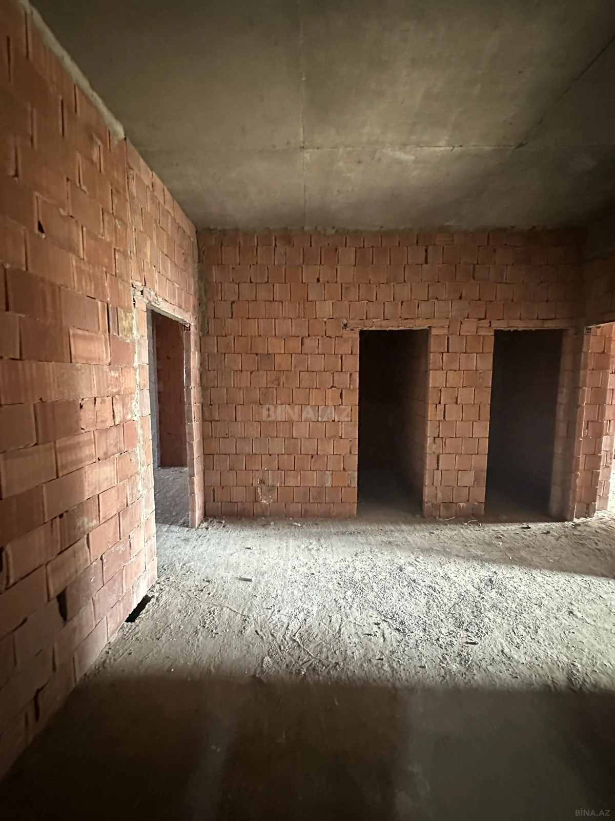 Satılır 2 otaqlı mənzil 118.5 m²