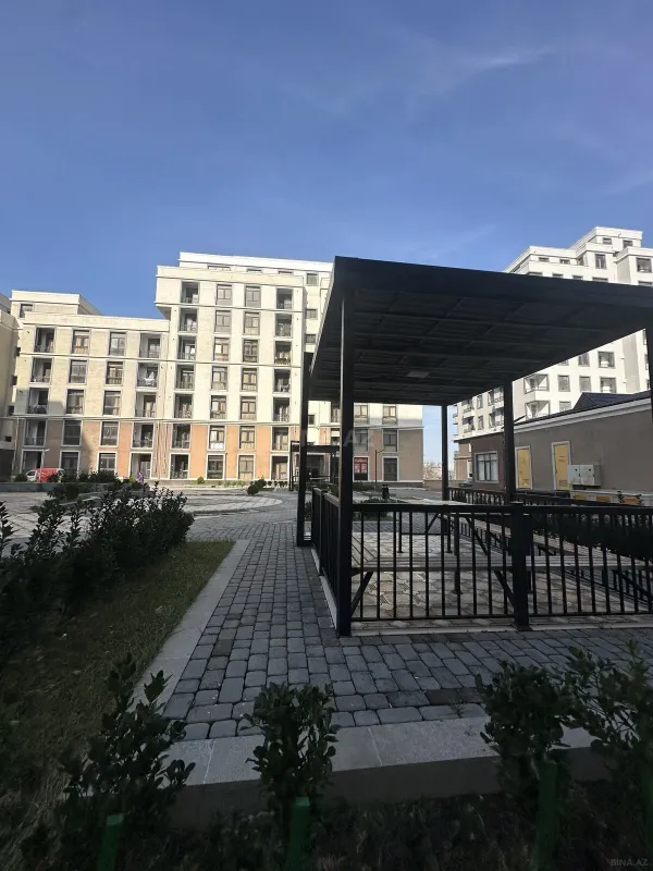 Satılır 2 otaqlı mənzil 118.5 m²