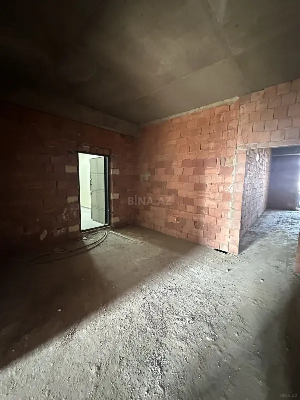 Satılır 2 otaqlı mənzil 118.5 m²