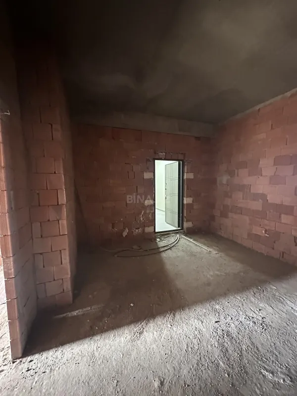 Satılır 2 otaqlı mənzil 118.5 m²