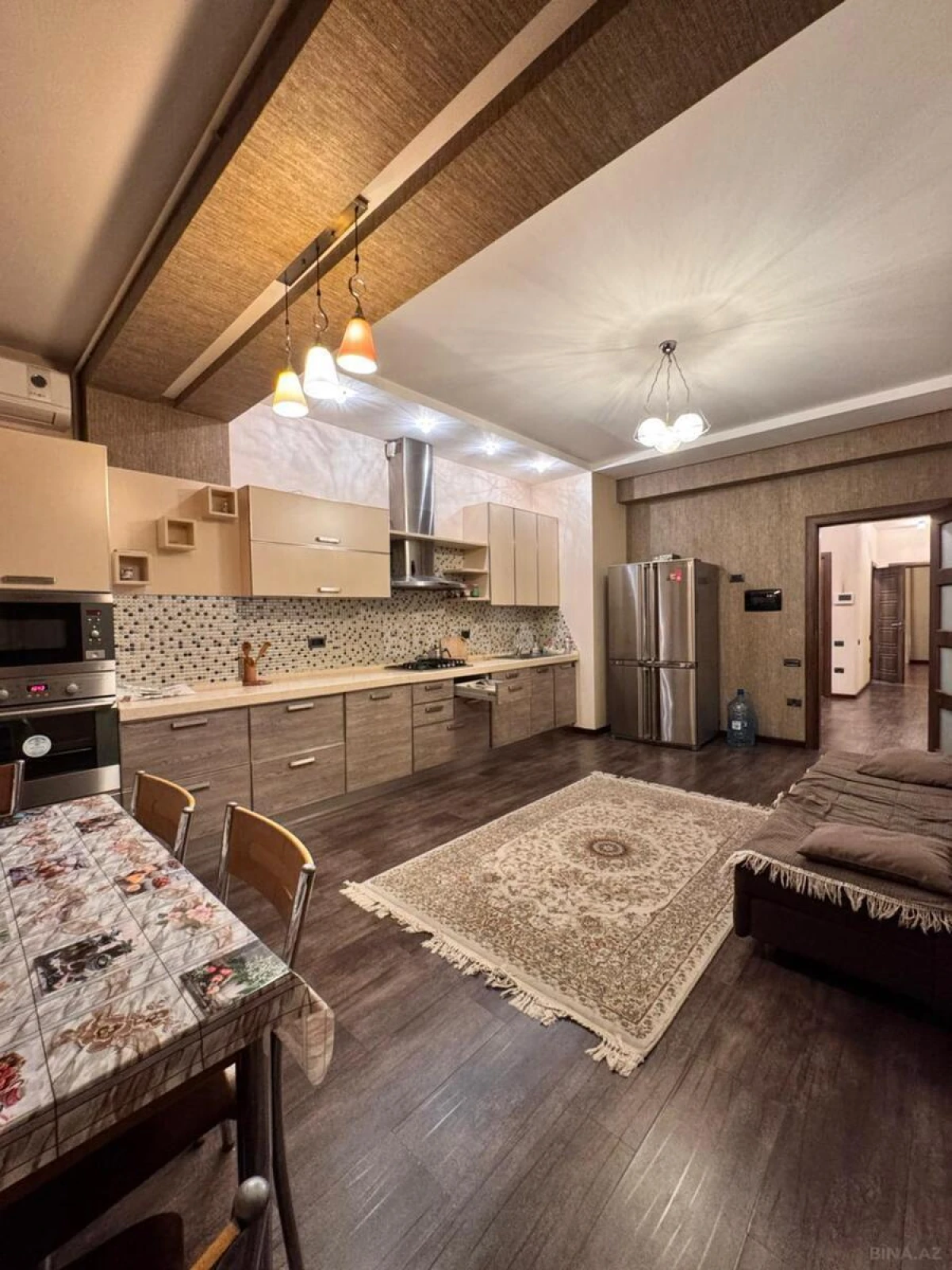 Satılır 3 otaqlı mənzil 140 m²