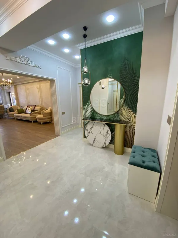 Satılır 3 otaqlı mənzil 115 m²