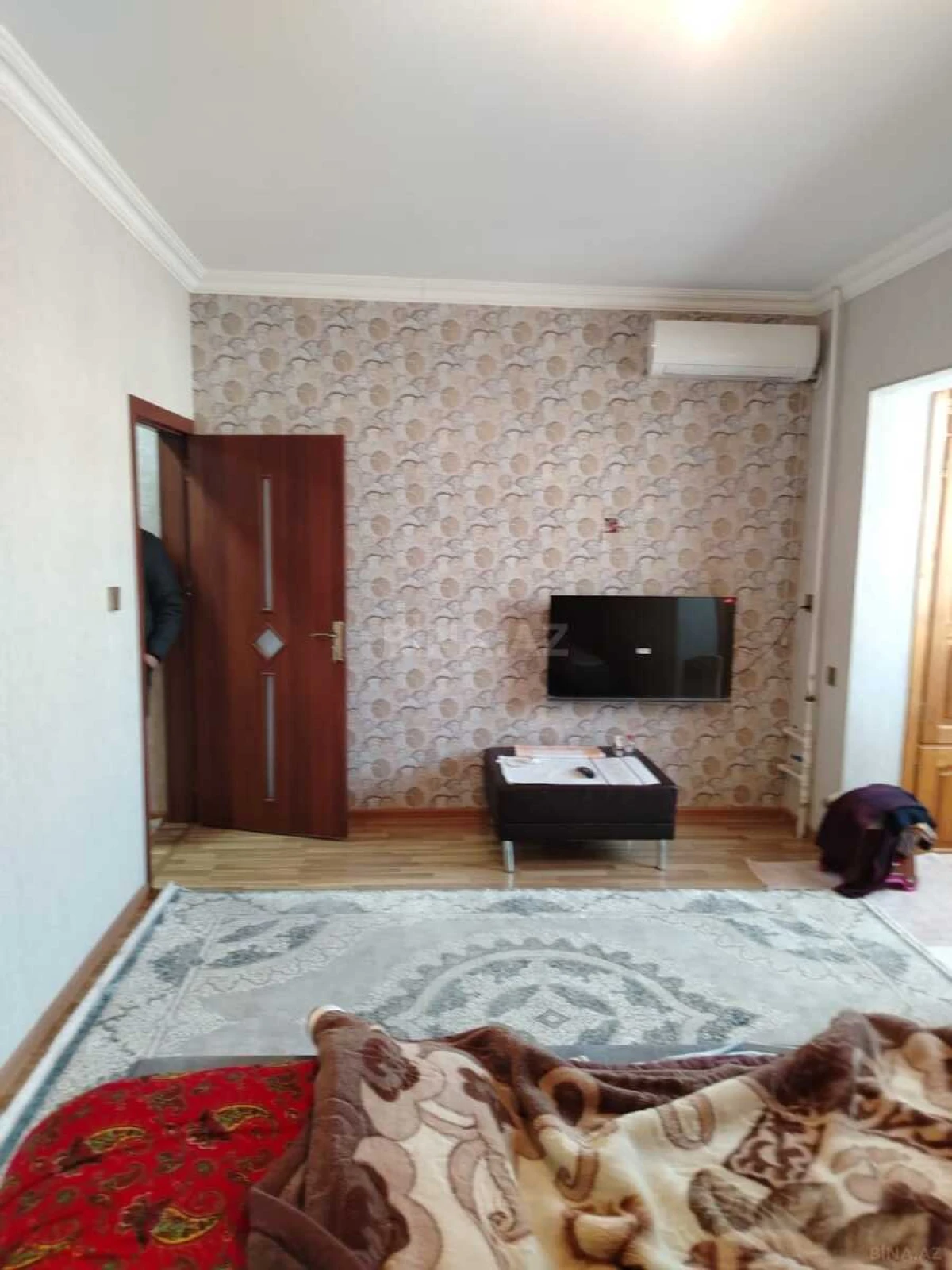 Satılır 1 otaqlı mənzil 42 m²