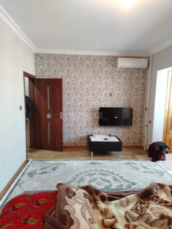 Satılır 1 otaqlı mənzil 42 m²