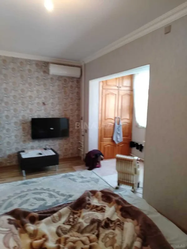 Satılır 1 otaqlı mənzil 42 m²
