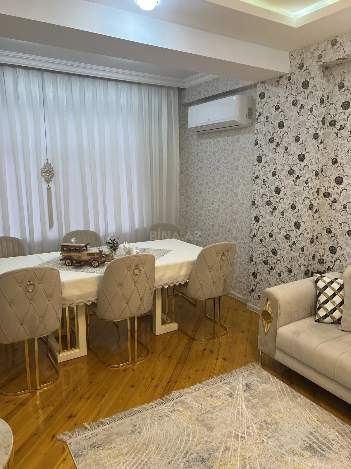 Satılır 2 otaqlı mənzil 68 m²