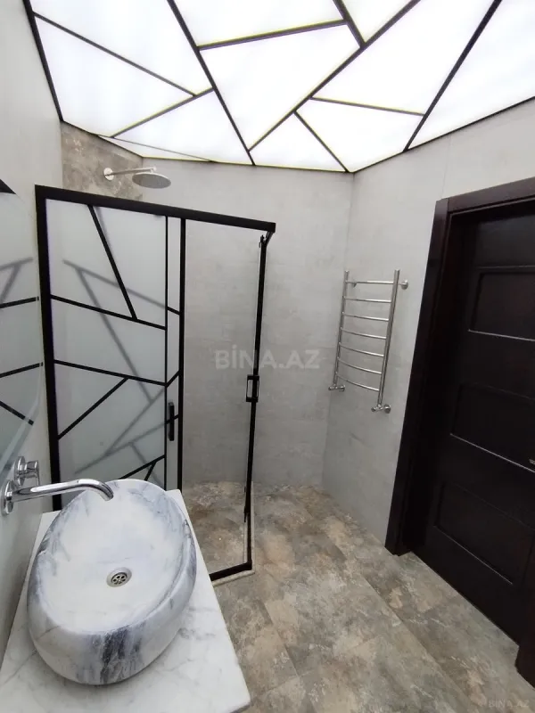 Satılır 3 otaqlı mənzil 129 m²