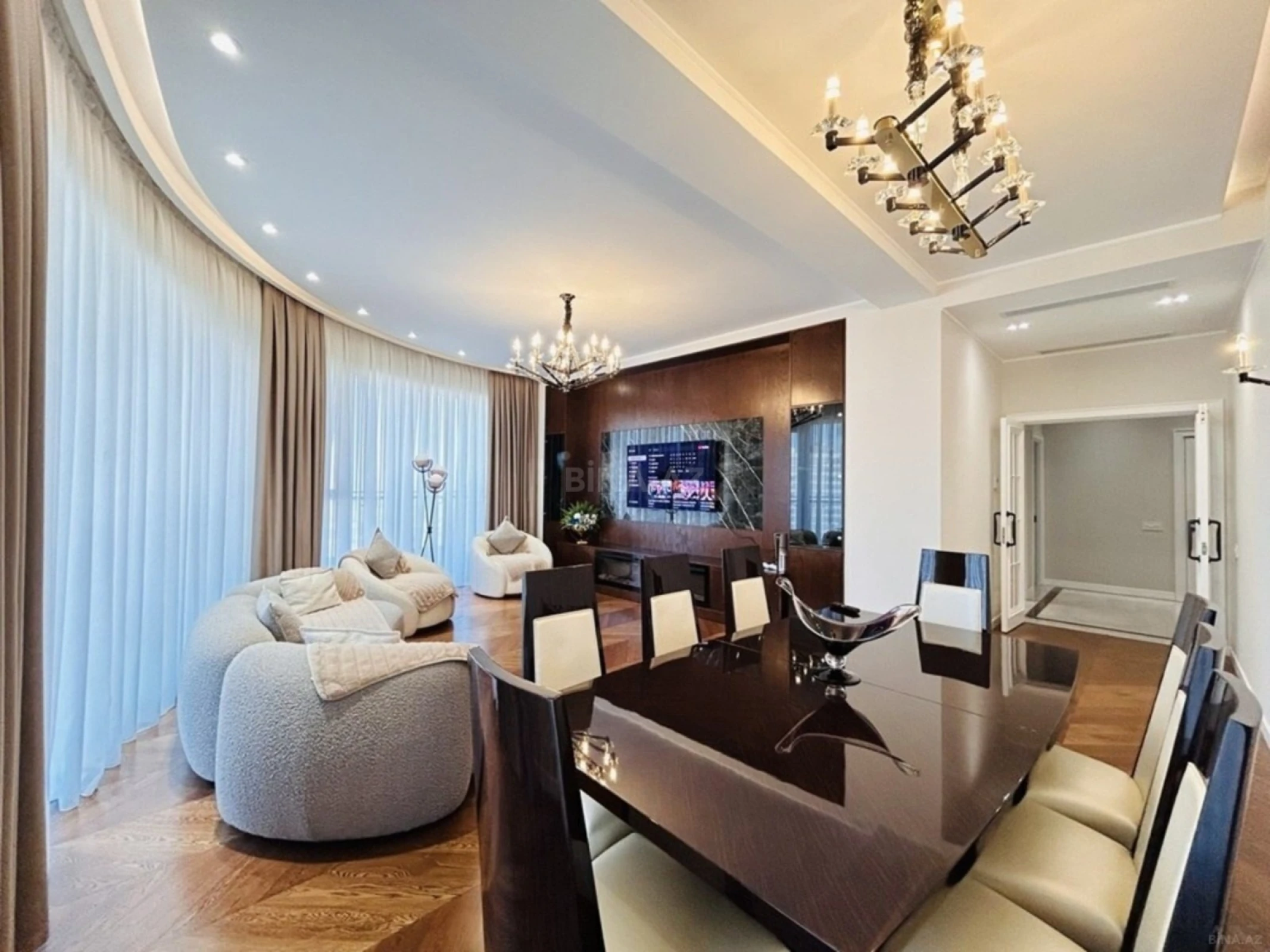 Satılır 3 otaqlı mənzil 167 m²