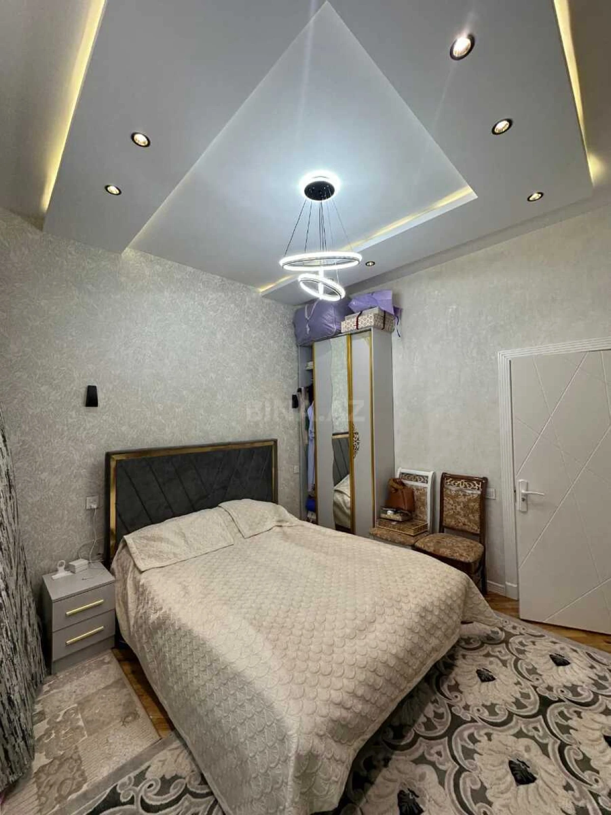 Satılır 2 otaqlı mənzil 58 m²