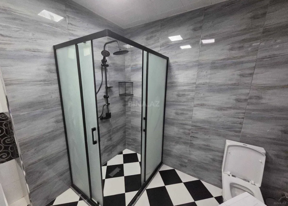 Kirayə verilir 3 otaqlı mənzil 165 m²
