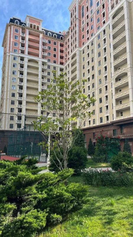 Satılır 2 otaqlı mənzil 68 m²