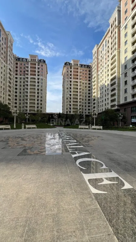 Satılır 2 otaqlı mənzil 68 m²