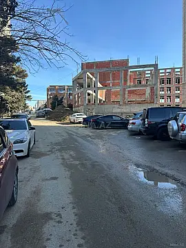 Satılır 3 otaqlı mənzil 147 m²