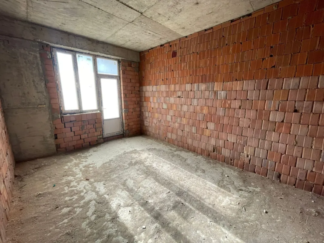 Satılır 8 otaqlı həyət evi 445 m²