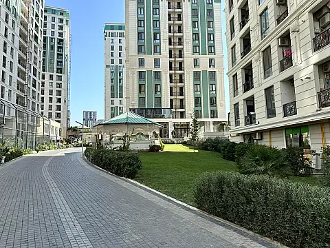 Satılır obyekt 65 m²