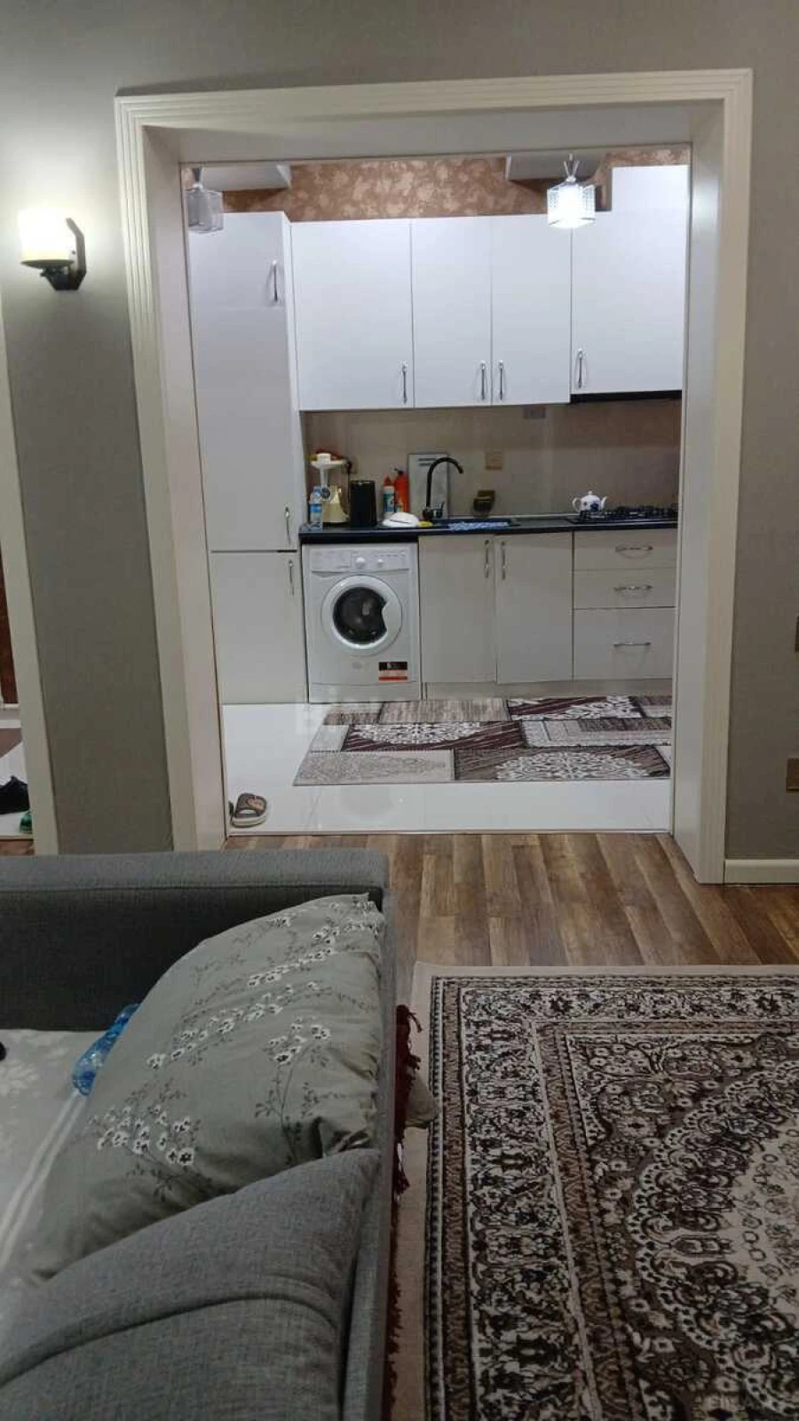 Satılır 2 otaqlı mənzil 65 m²