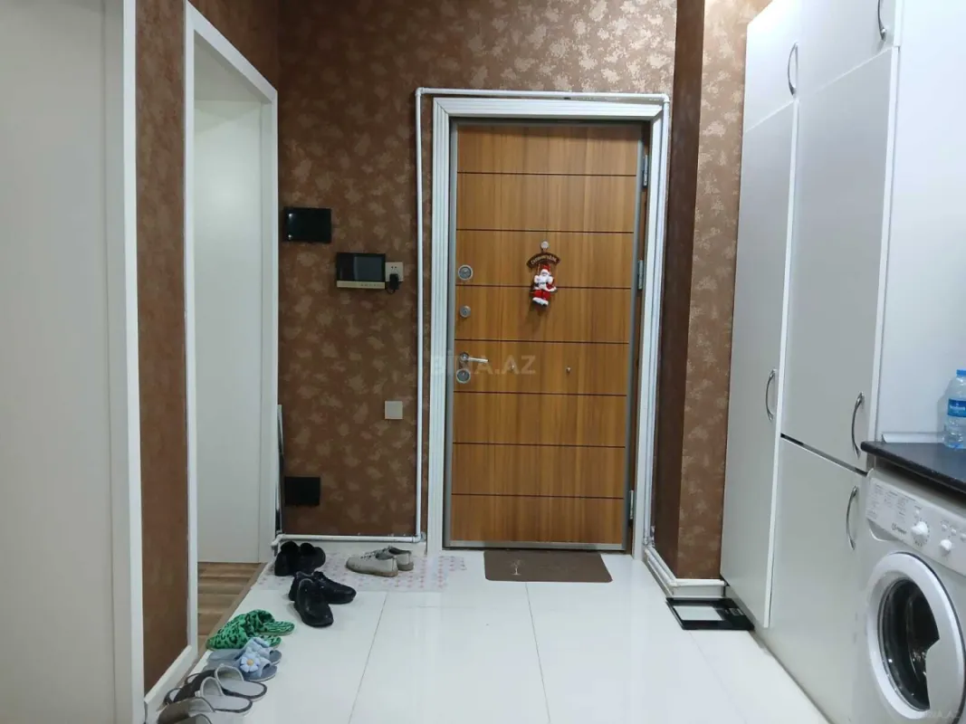 Satılır 2 otaqlı mənzil 65 m²