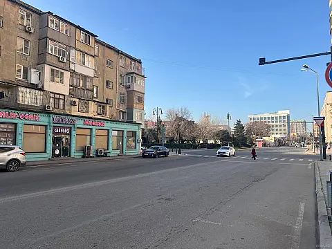 Satılır 2 otaqlı mənzil 55 m²