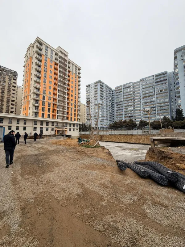 Satılır 3 otaqlı mənzil 110 m²