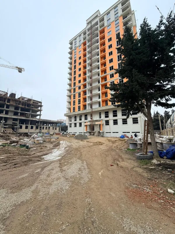 Satılır 3 otaqlı mənzil 110 m²