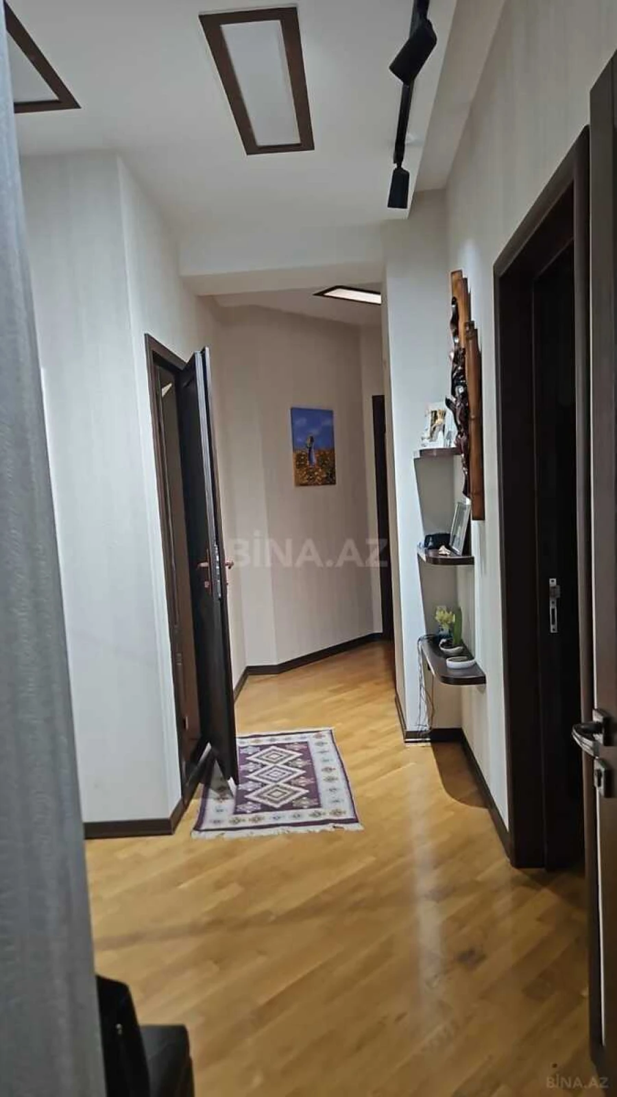 Satılır 3 otaqlı mənzil 92 m²