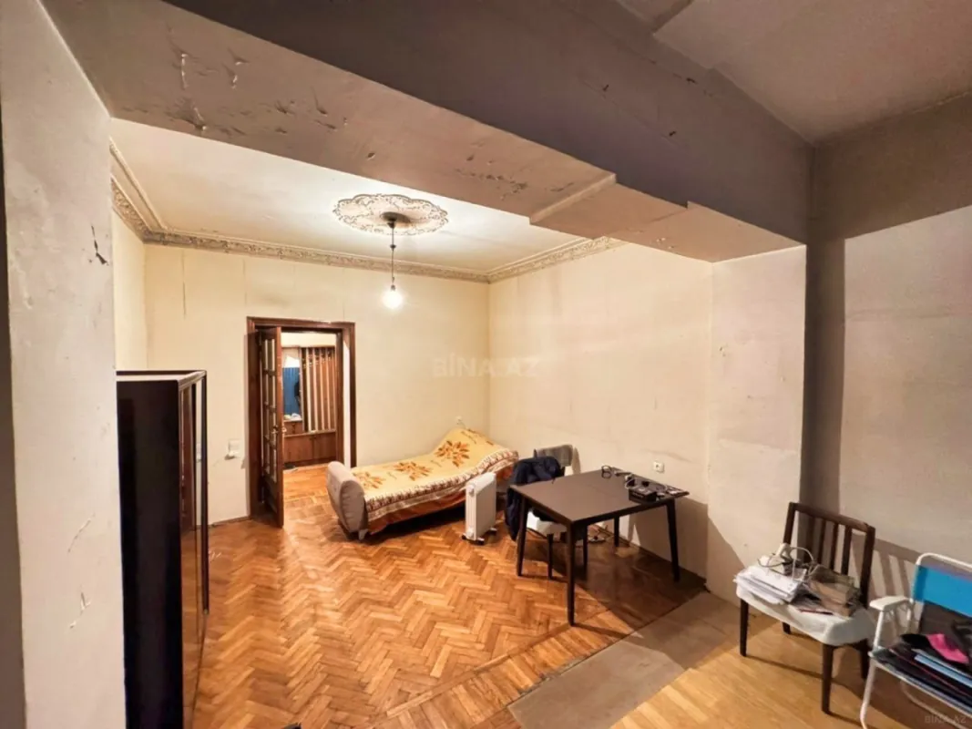 Satılır 2 otaqlı mənzil 65 m²