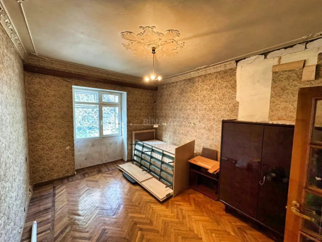 Satılır 2 otaqlı mənzil 65 m²