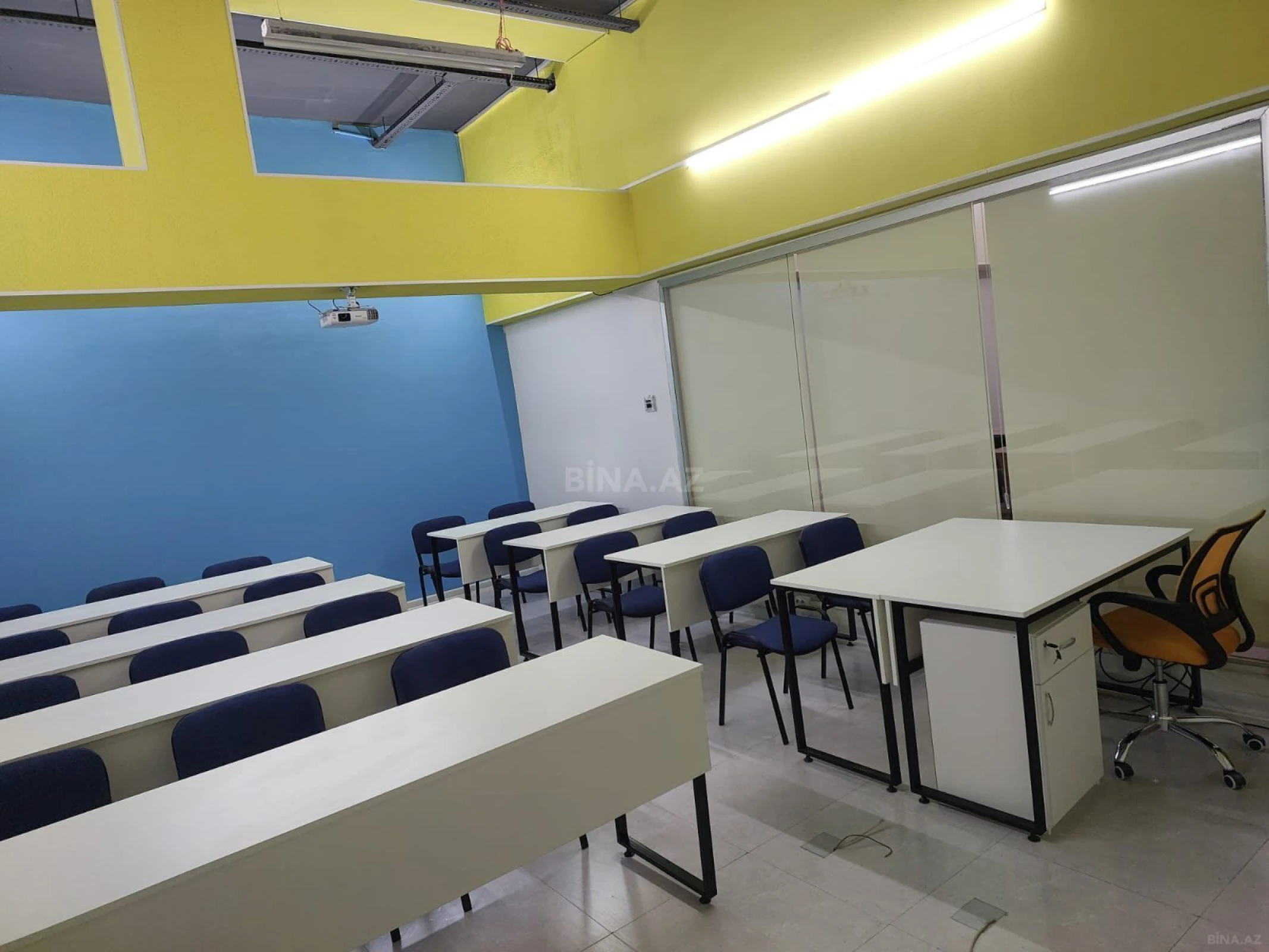 Satılır obyekt 220 m²