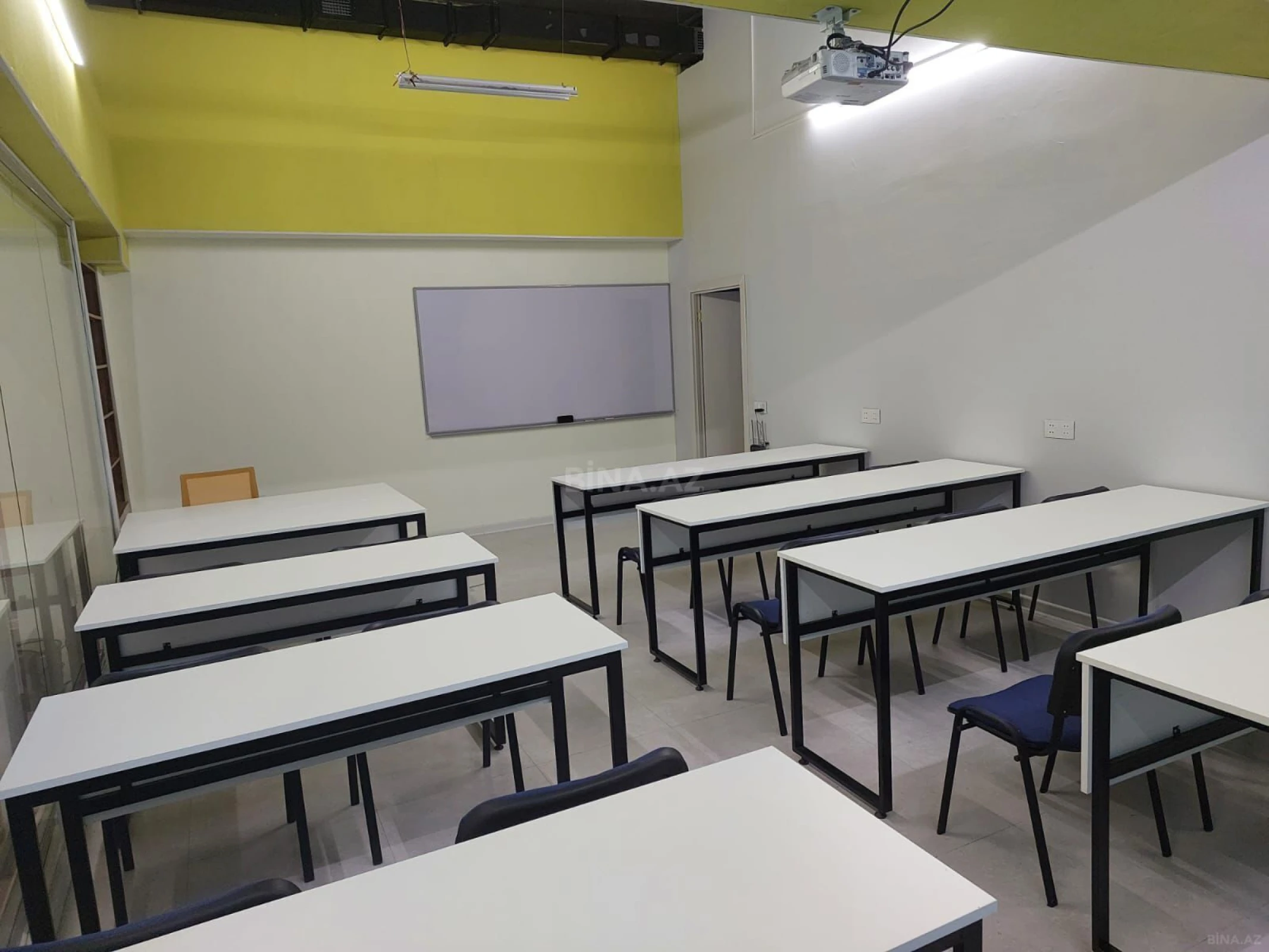 Satılır obyekt 220 m²