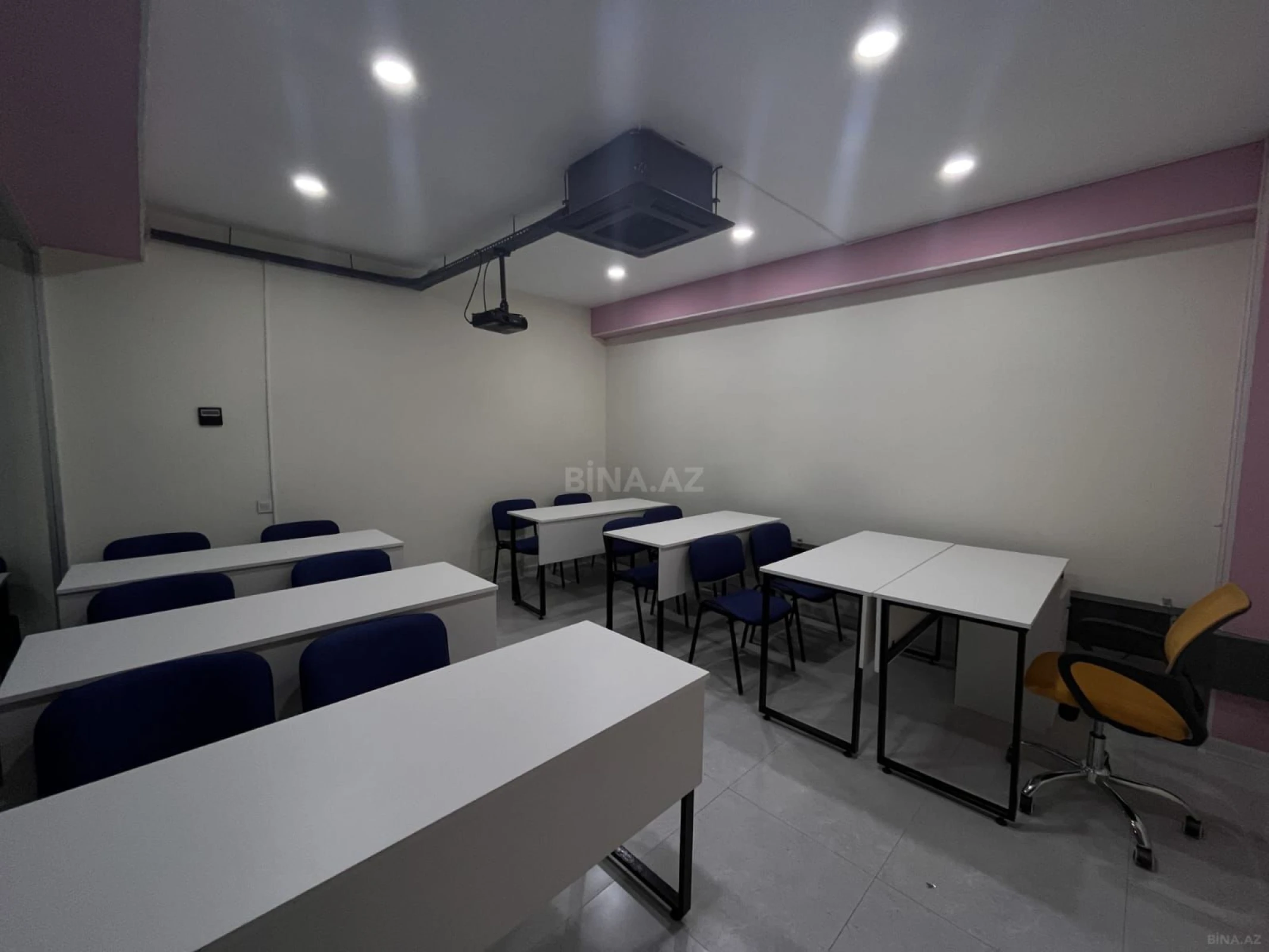 Satılır obyekt 220 m²