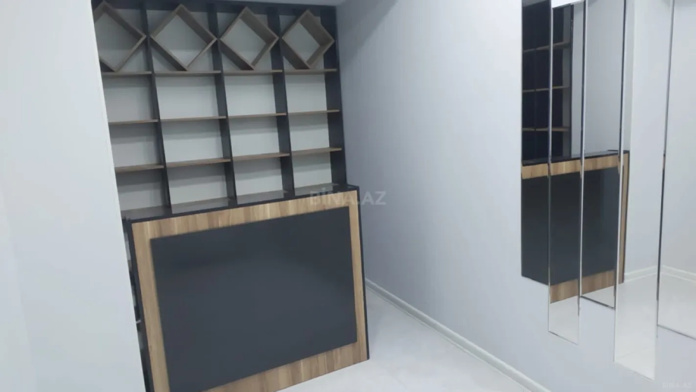 Satılır obyekt 220 m²