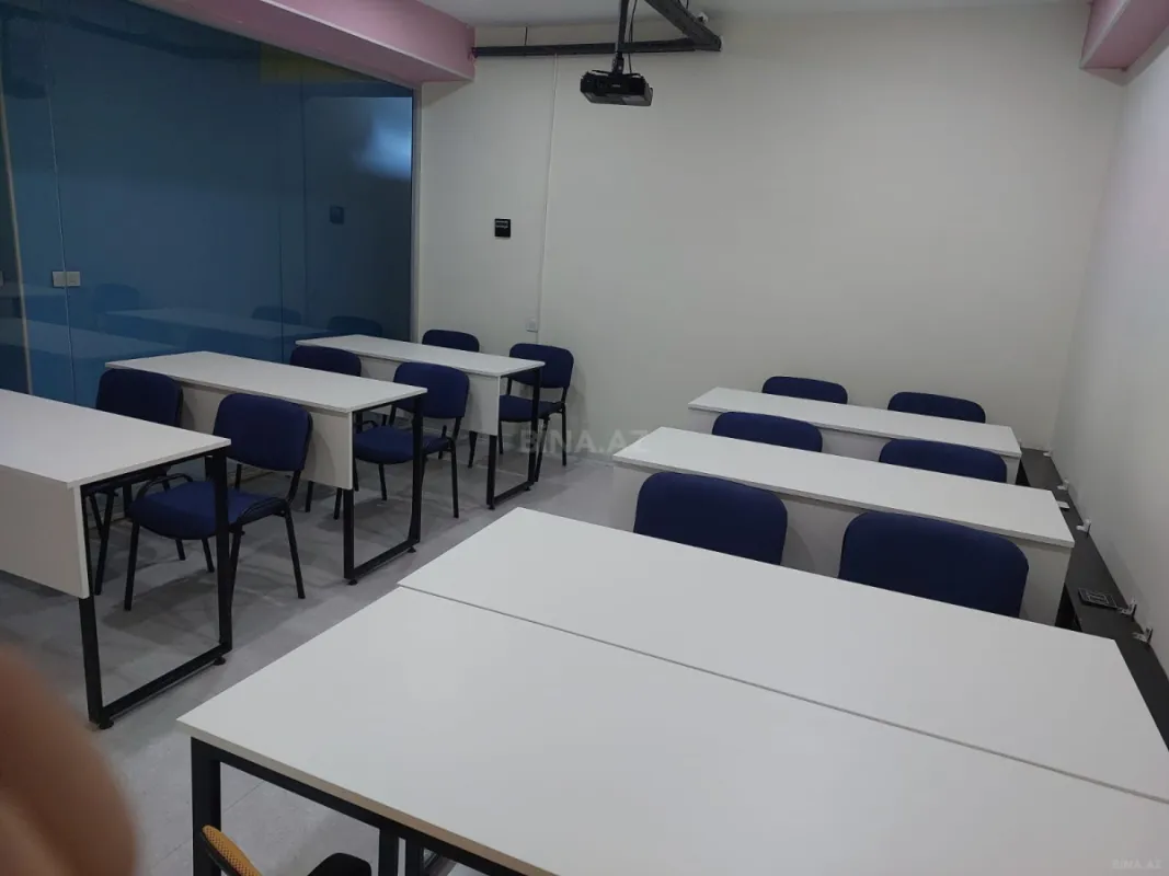 Satılır obyekt 220 m²