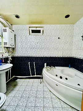 Satılır 2 otaqlı mənzil 56 m²