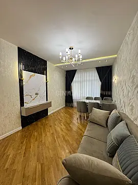 Satılır 2 otaqlı mənzil 90 m² — Bakı, Həzi Aslanov qəs. 2 otaq 90.00 m²