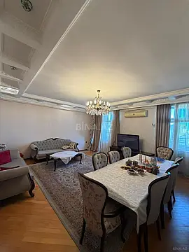 Satılır 4 otaqlı mənzil 160 m² — Bakı, İnşaatçılar 4 otaq 160.00 m²