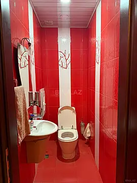 Satılır 4 otaqlı mənzil 160 m²