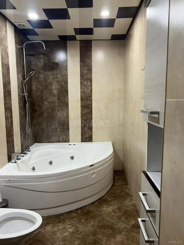 Kirayə verilir 2 otaqlı mənzil 85 m²